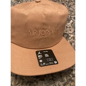 Adult Jordan 5-panel SnapBack Adjustable Pro Cap M/L Brown